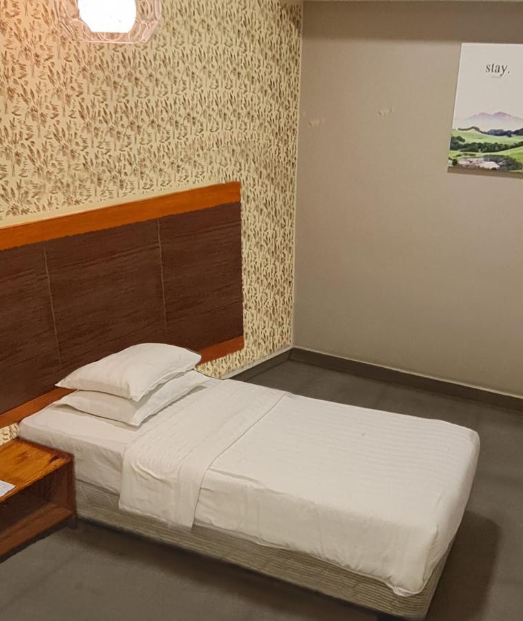 Hotel Bestari Kuala Lipis Ngoại thất bức ảnh