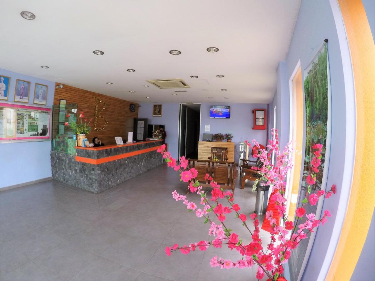 Hotel Bestari Kuala Lipis Ngoại thất bức ảnh